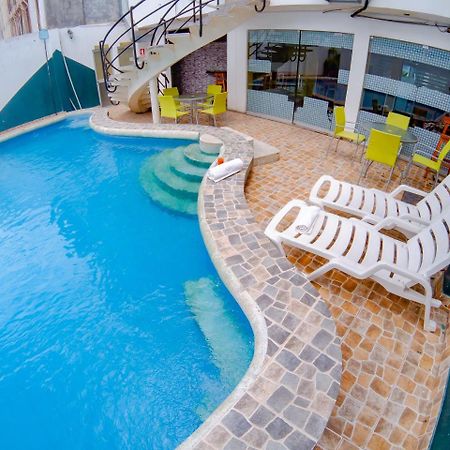 Hotel Jhor Bush Pucallpa Kültér fotó